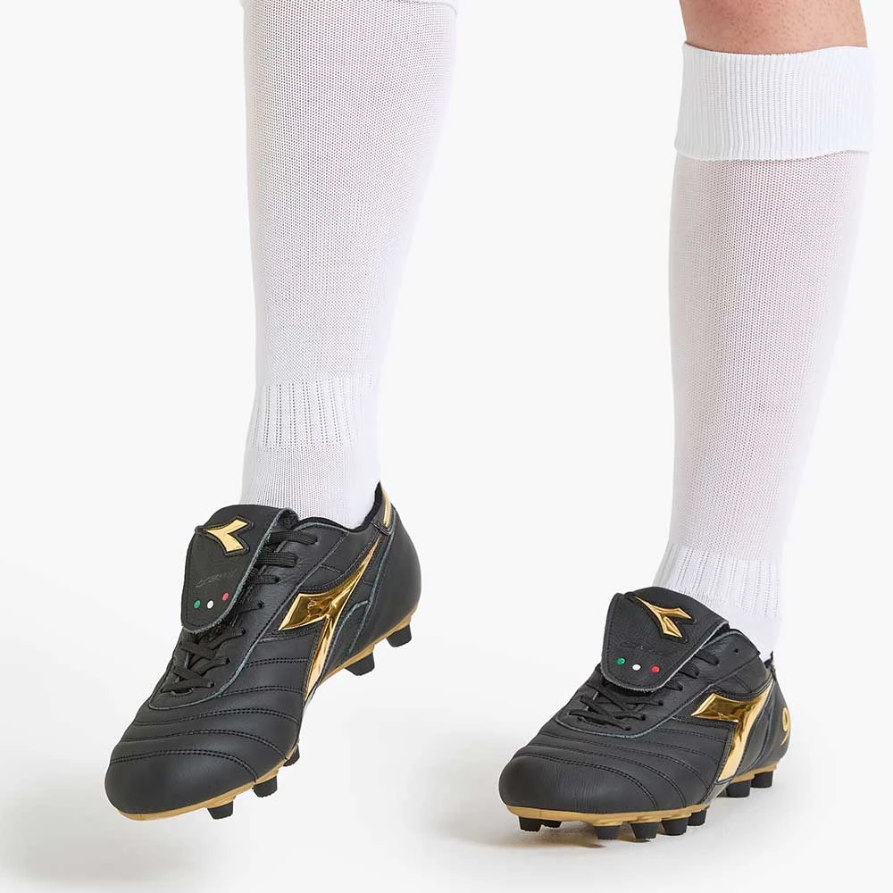 Diadora Men's Brasil #9 Italy LT+MDPU Soccer Shoe - Black/Gold 5 Diadora Men's Brasil #9 Italy LT+MDPU Soccer Shoe - Black/Gold - Image 3