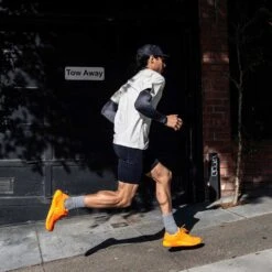 Topo Athletic Men's Ultrafly 5 Running Shoe - Orange/Mango - Regular (D) -Gazelle Sports M076.Orange Mango 10